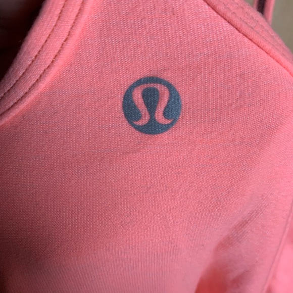 Lululemon size 8 peach coloured tank - Picture 2 of 2